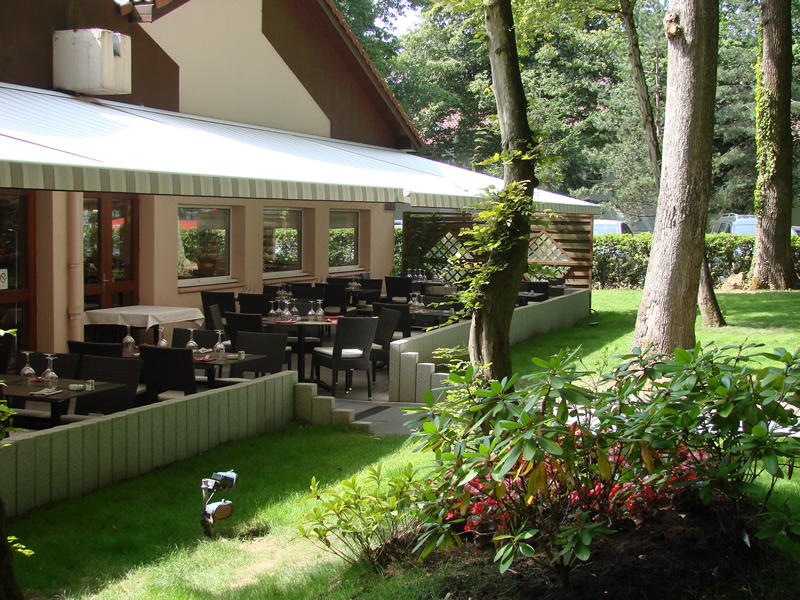Terrasse restaurant La Forêt à Amnéville